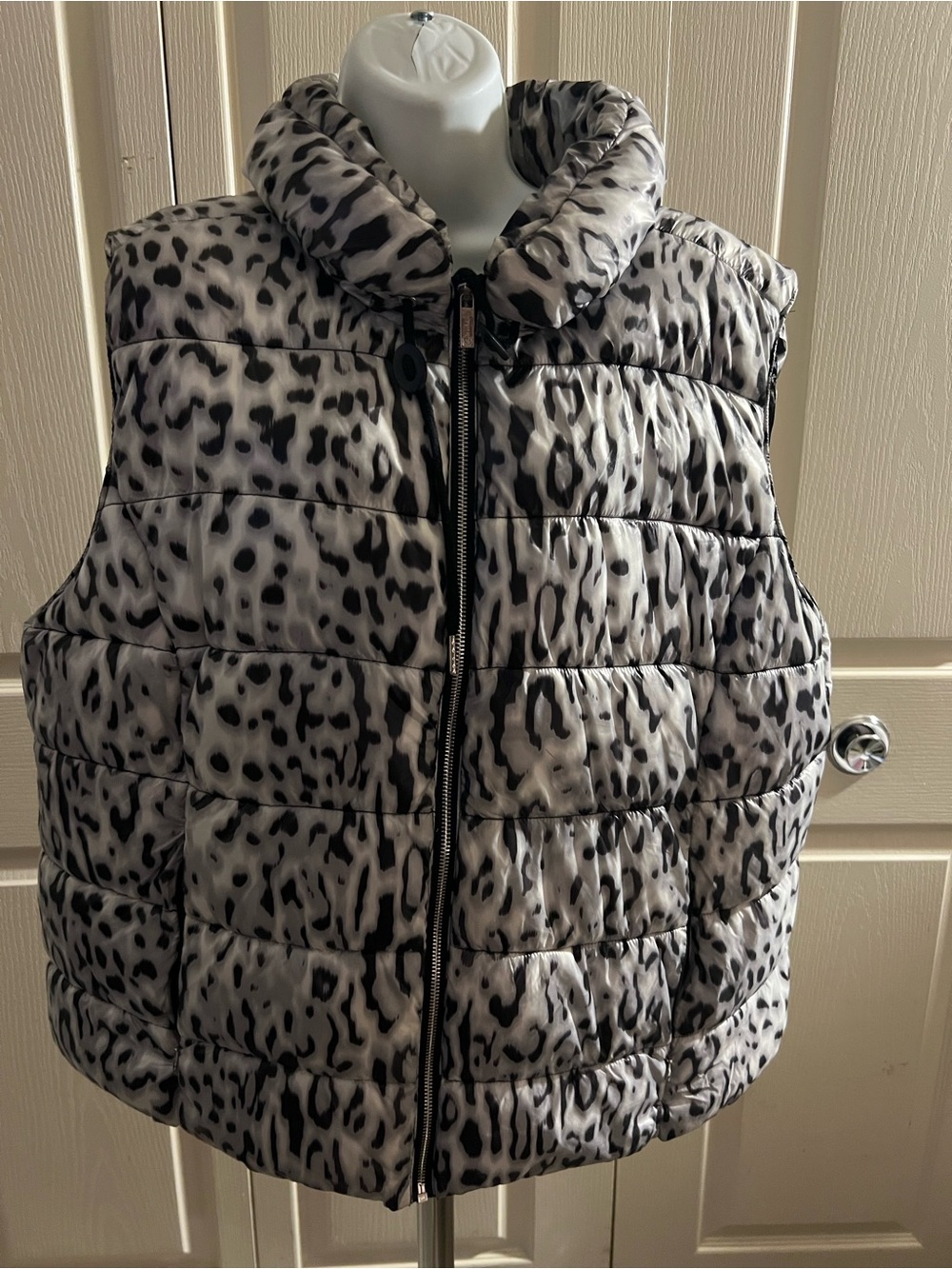 Calvin Klein Black and White Leopard Quilted Puffer Vest